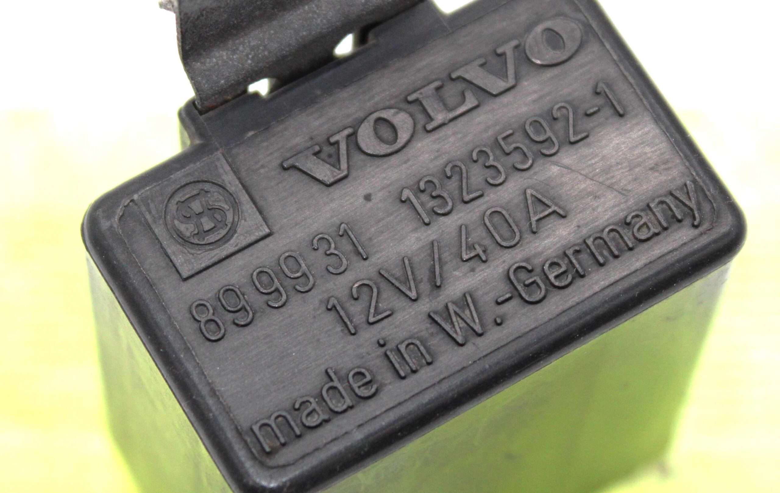 Relé de la Bomba de Combustible Volvo - foto 2