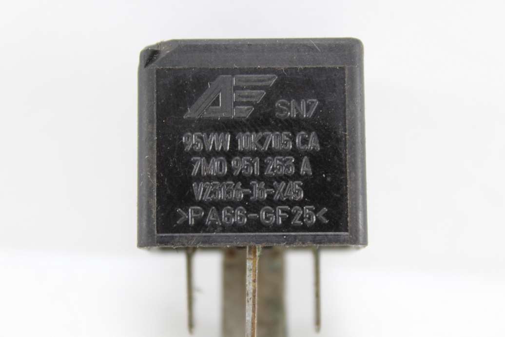 Relé VW Volkswagen Golf Polo Bora Audi Lupo 95VW10K705CA 95VW 10K705 CA  7M0951253A 7M0 951 253 A V23136J6X45 V23136-J6-X45 V23136 J6 X45 - foto 2