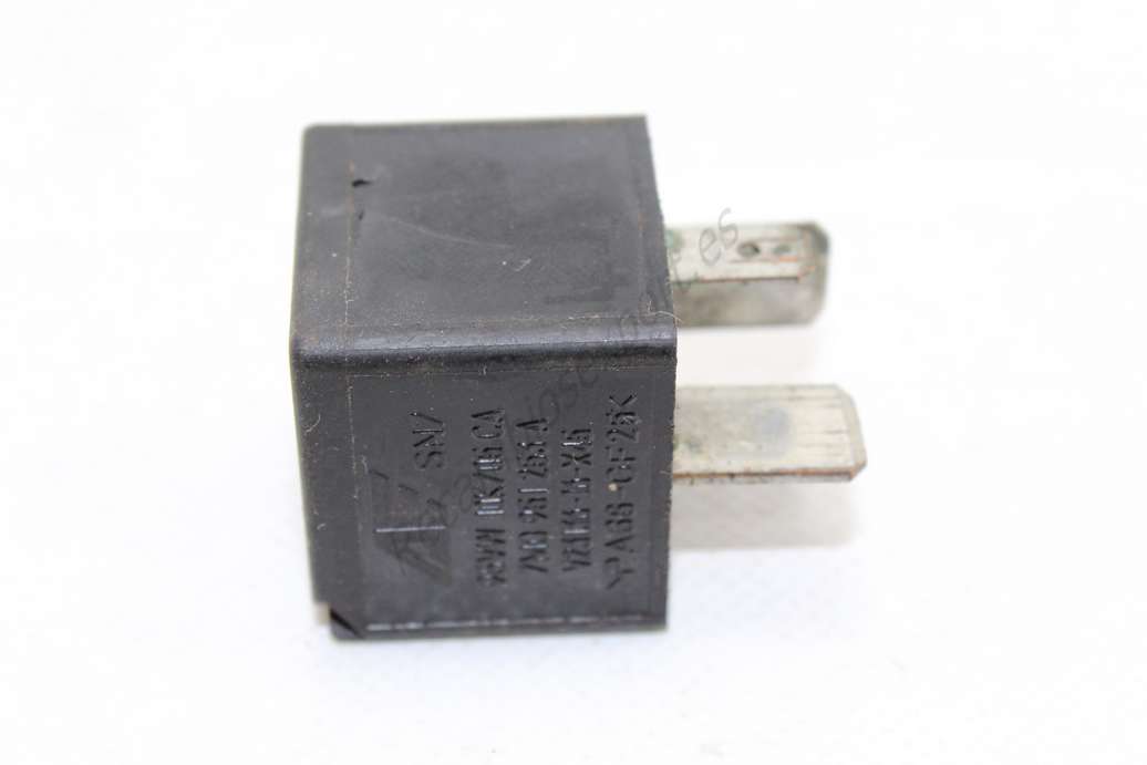Relé VW Volkswagen Golf Polo Bora Audi Lupo 95VW10K705CA 95VW 10K705 CA  7M0951253A 7M0 951 253 A V23136J6X45 V23136-J6-X45 V23136 J6 X45 - foto 1