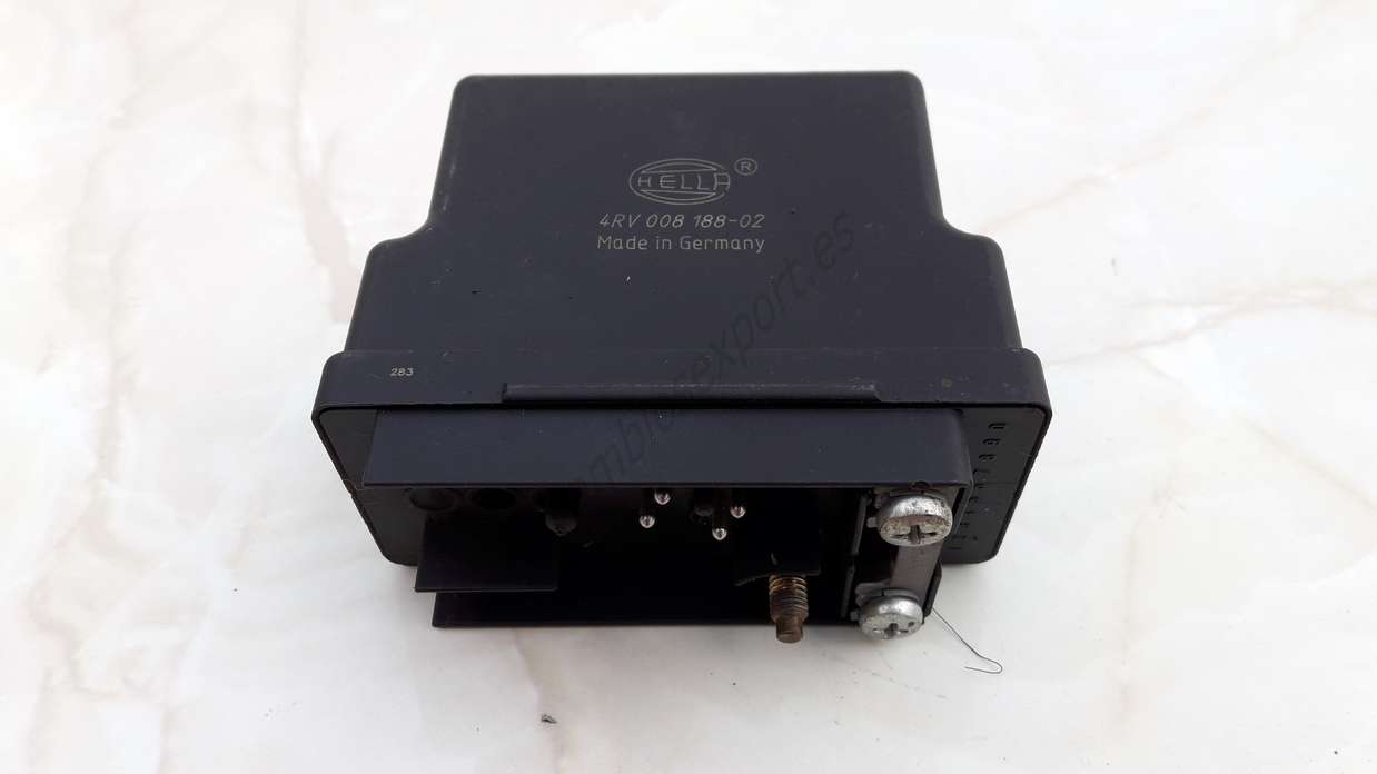 Relé de precalentamiento Mercedes Peugeot Citroen Fiat HELLA 4RV00818802 4RV008188-02 - foto 1