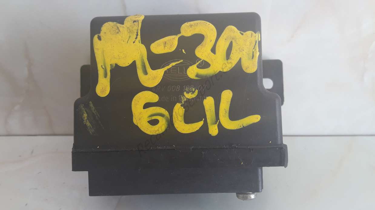 Relé de precalentamiento Mercedes W210 Clase E HELLA 4RV00818807 4RV008188-07 - foto 1