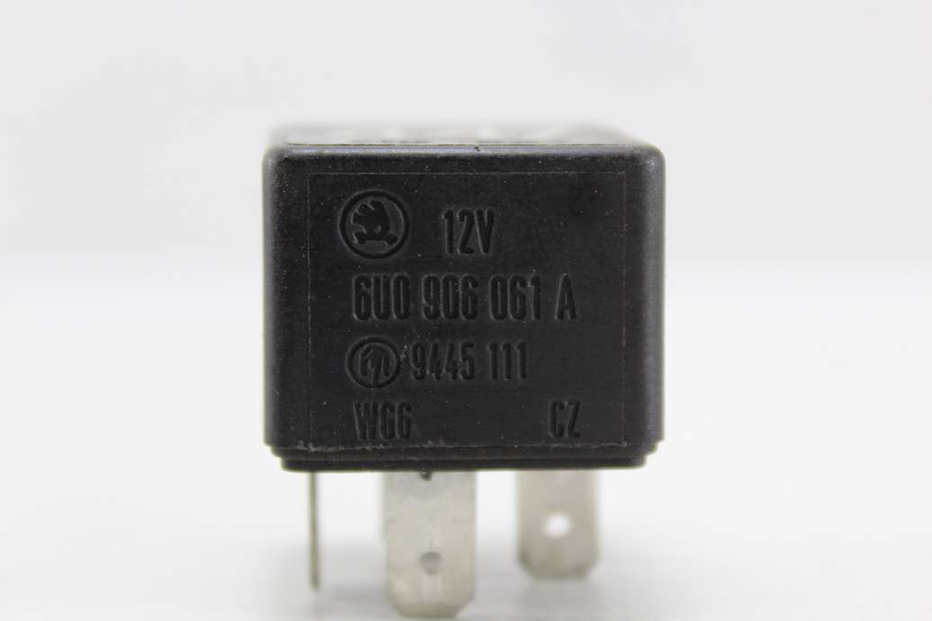 Relé de zumbador de luz Skoda Octavia Fabia Felicia 6U0906061A 6U0 906 061 A 9445111 9445 111 - foto 2