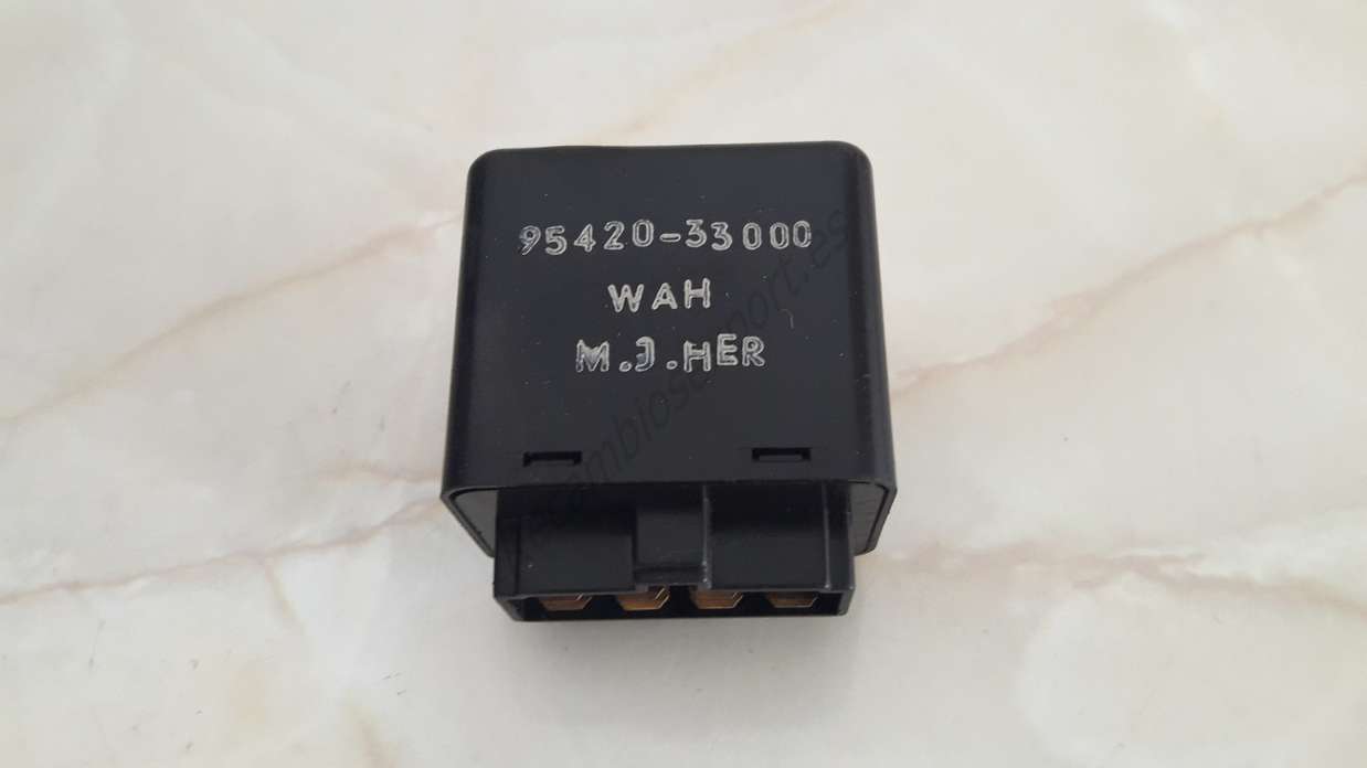 Relé limpiaparabrisas trasero Hyundai Accent 95420-33000 9542033000 - foto 1