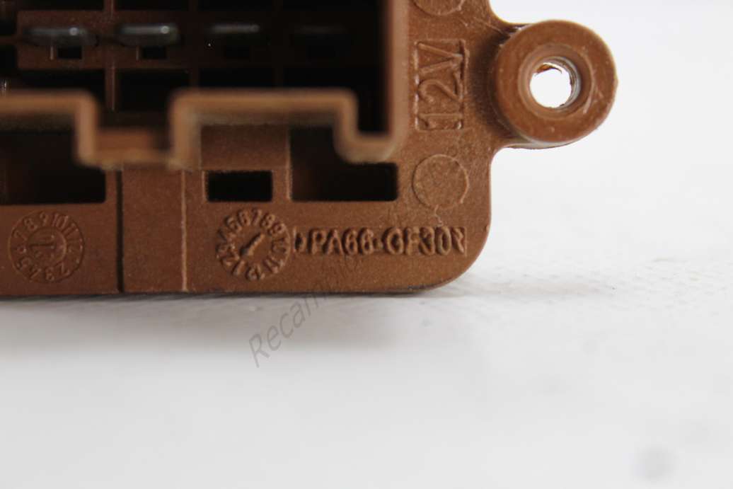 Relé resistor Citroen B837 PA66GF30 PA66-GF30 - foto 2