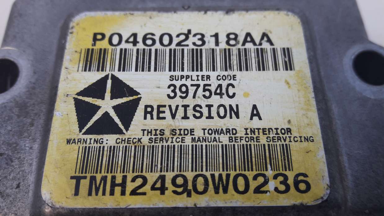 Sensor Airbag de Chrysler P04602318AA 39754C TMH2490W0104 - foto 2