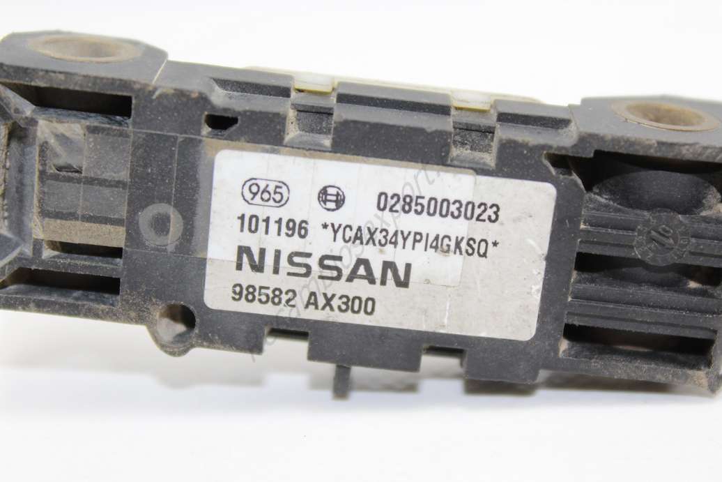 Sensor de airbag Nissan Micra 3  98582AX300 98582 AX300 BOSCH 0285003023 - foto 2