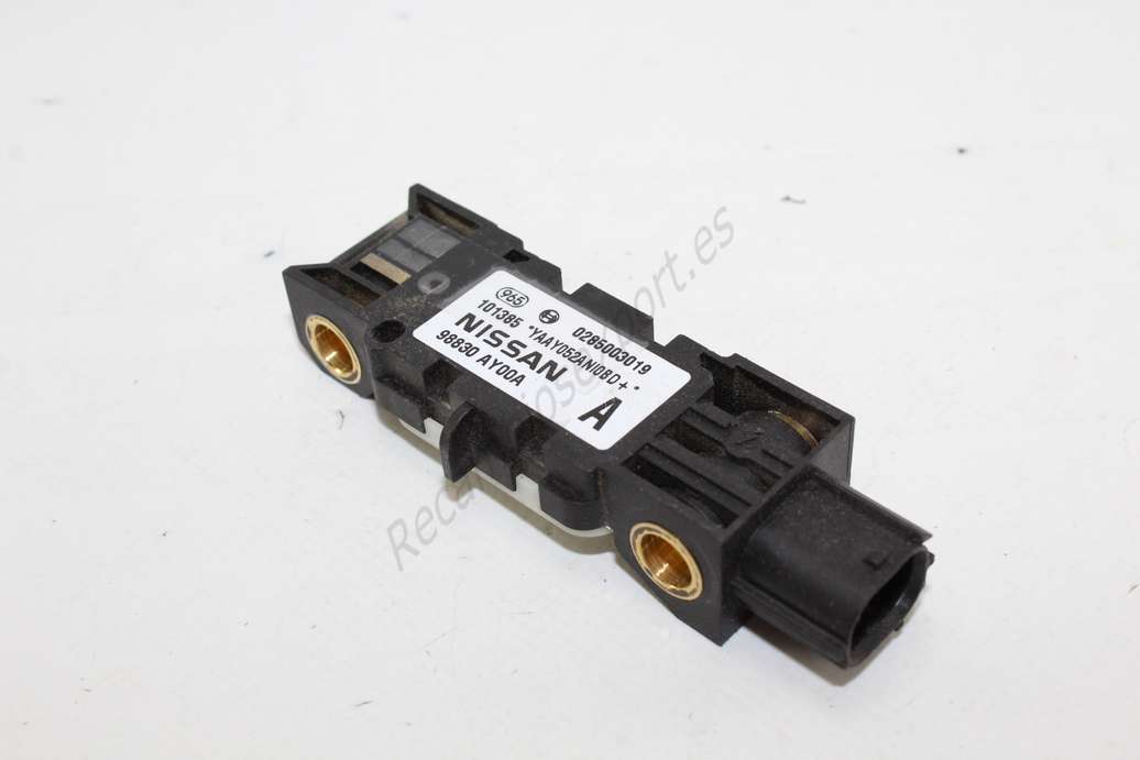 Sensor de airbag Nissan Primera Almera Micra 98830AY000A 98830 AY000A BOSCH 0285003019 - foto 1
