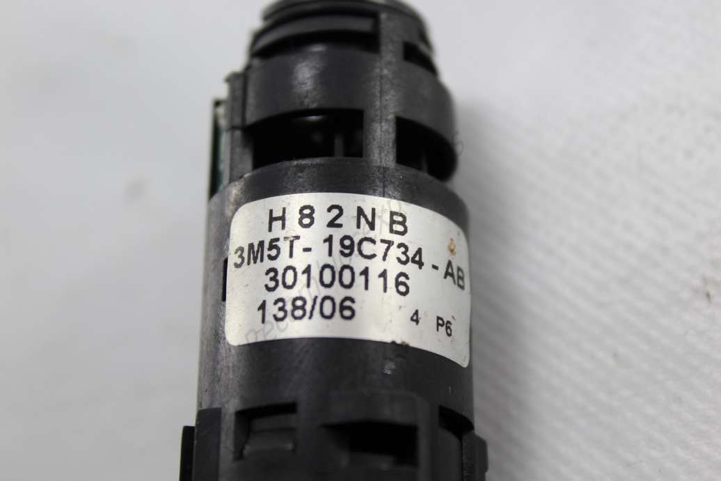 Sensor de la temperatura del aire Ford Focus 3M5T19C734AB 3M5T-19C734-AB H82NB 30100116 - foto 2