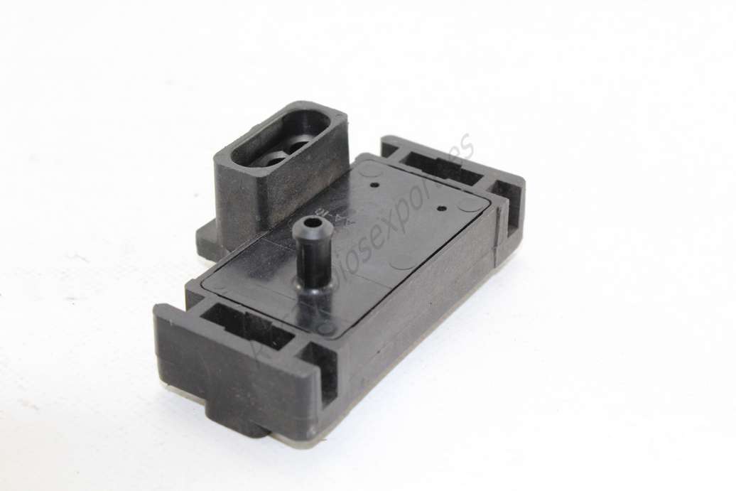 Sensor de presion Opel GM 8766106 876 6106 - foto 1