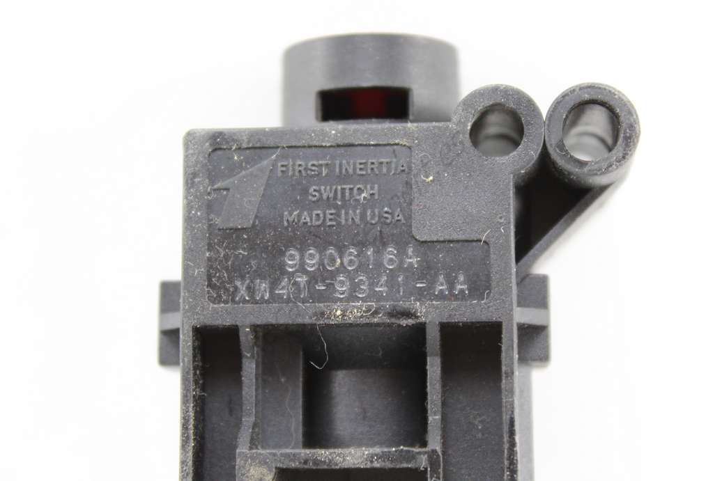 Sensor interruptor combustible Ford Focus XW4T9341AA XW4T-9341-AA 990616A - foto 2