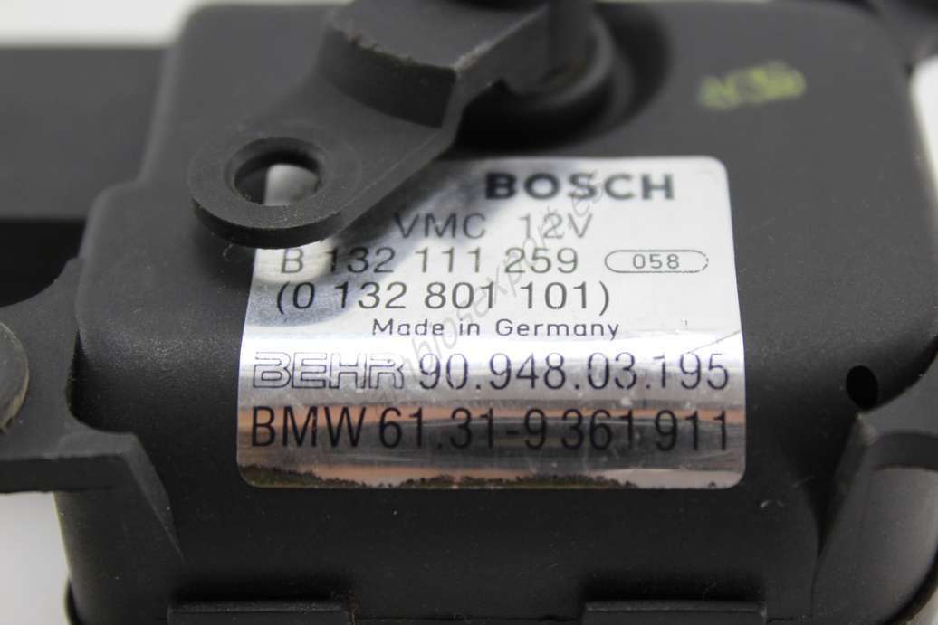 Servomotor calefacción BMW E36 61319361911 61. 31-9 361 911 Bosch 132111259 132 111 259 Behr 9094803195 90. 948. 03. 195 - foto 2