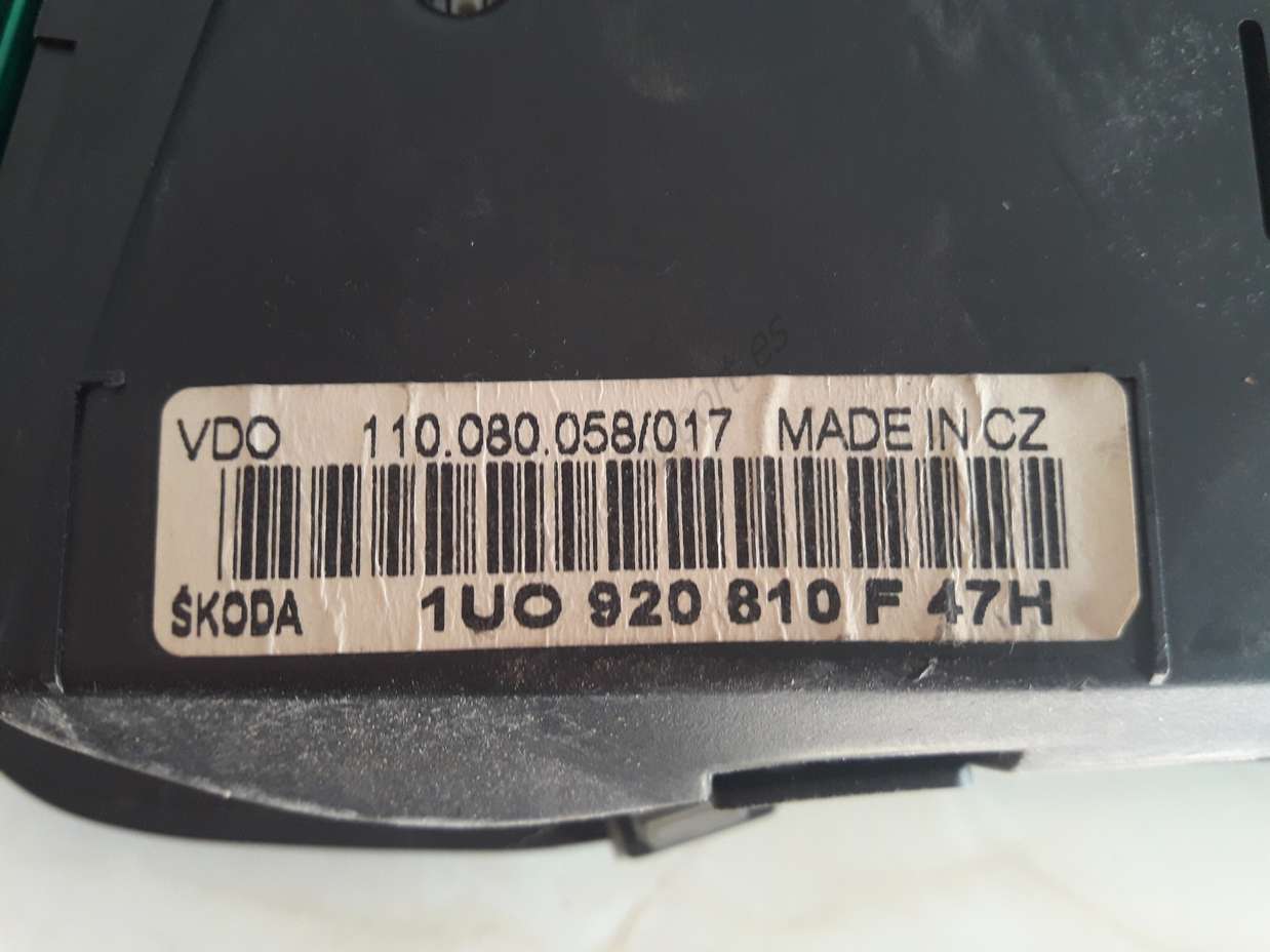 Cuadro de instrumentos Skoda Octavia 1U0920810F 1U0 920 810 F 47H 1U0920810F47H VDO 110.080.058017 - foto 2