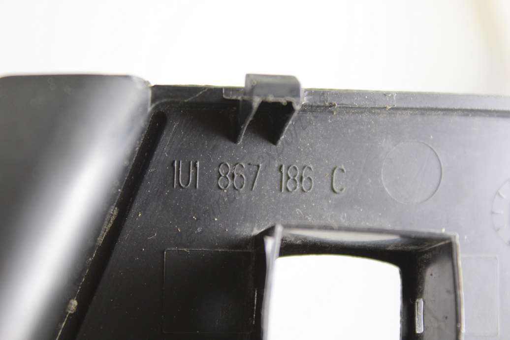 Tapa del interruptor de elevalunas Skoda Octavia 1U1867186C 1U1 867 186 C - foto 2