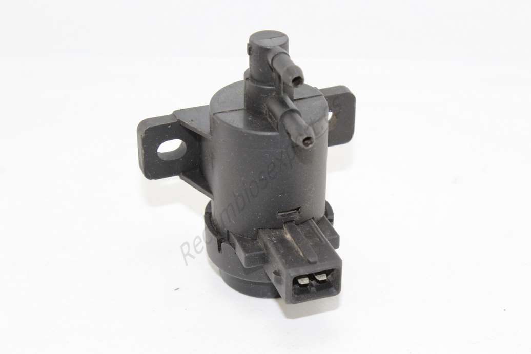 Valvula de vacio Renault Laguna 7700113071 7700 113 071 8200015998 - foto 1
