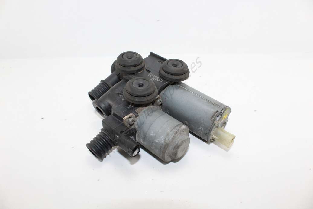 Válvula de calefacción BMW E46 E36 E83 64118369807 64.11-8 369 807 1147412149 1 147 412 149 0392020069 0 392 020 069 - foto 1