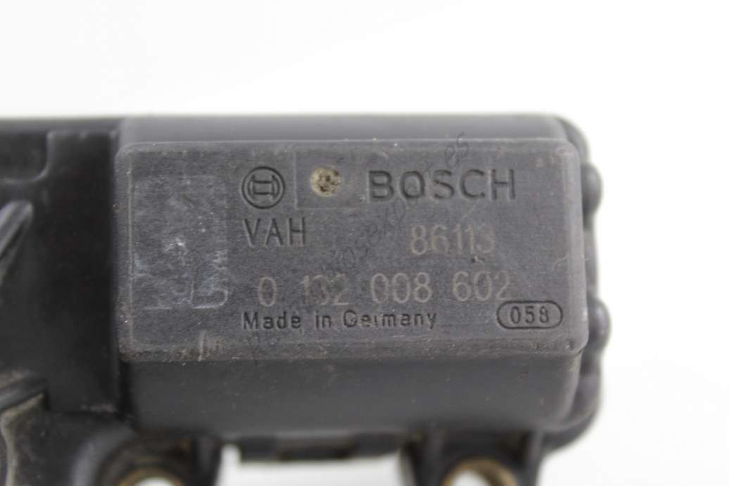 Válvula de control de ralentí Opel Astra Corsa Zafira Volkswagen Passat Golf 0132008602 0 132 008 602 Bosch - foto 2