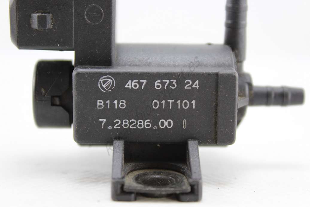 Válvula de vacío de solenoide Alfa Romeo 147 156 Fiat Stilo 46767324 467 673 24 72828600 7.28286.00 - foto 2