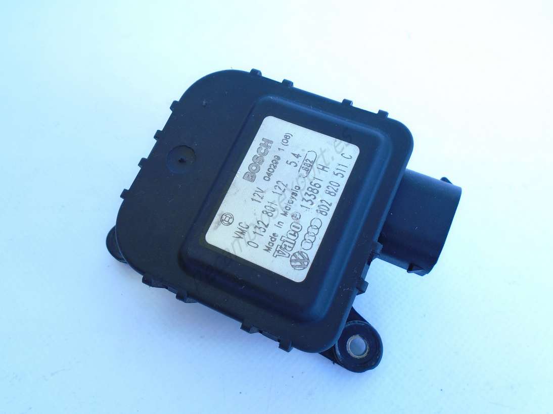 Actuador calefaccion VW GOLF 8D2820511C 8D2 820 511 C 0132801122 0132801122 0 132 801 122 - foto 1