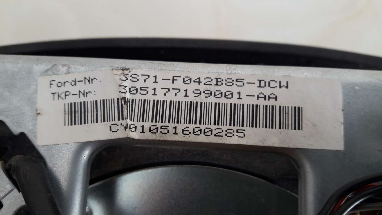 Airbag de volante con botonera de crucero Ford Mondeo 3S71F042B85DCW 3S71 F042B85 DCW 305177199001AA 305177199001-AA 1S7T9E740AE 1 S 7T 9E740 AE - foto 3