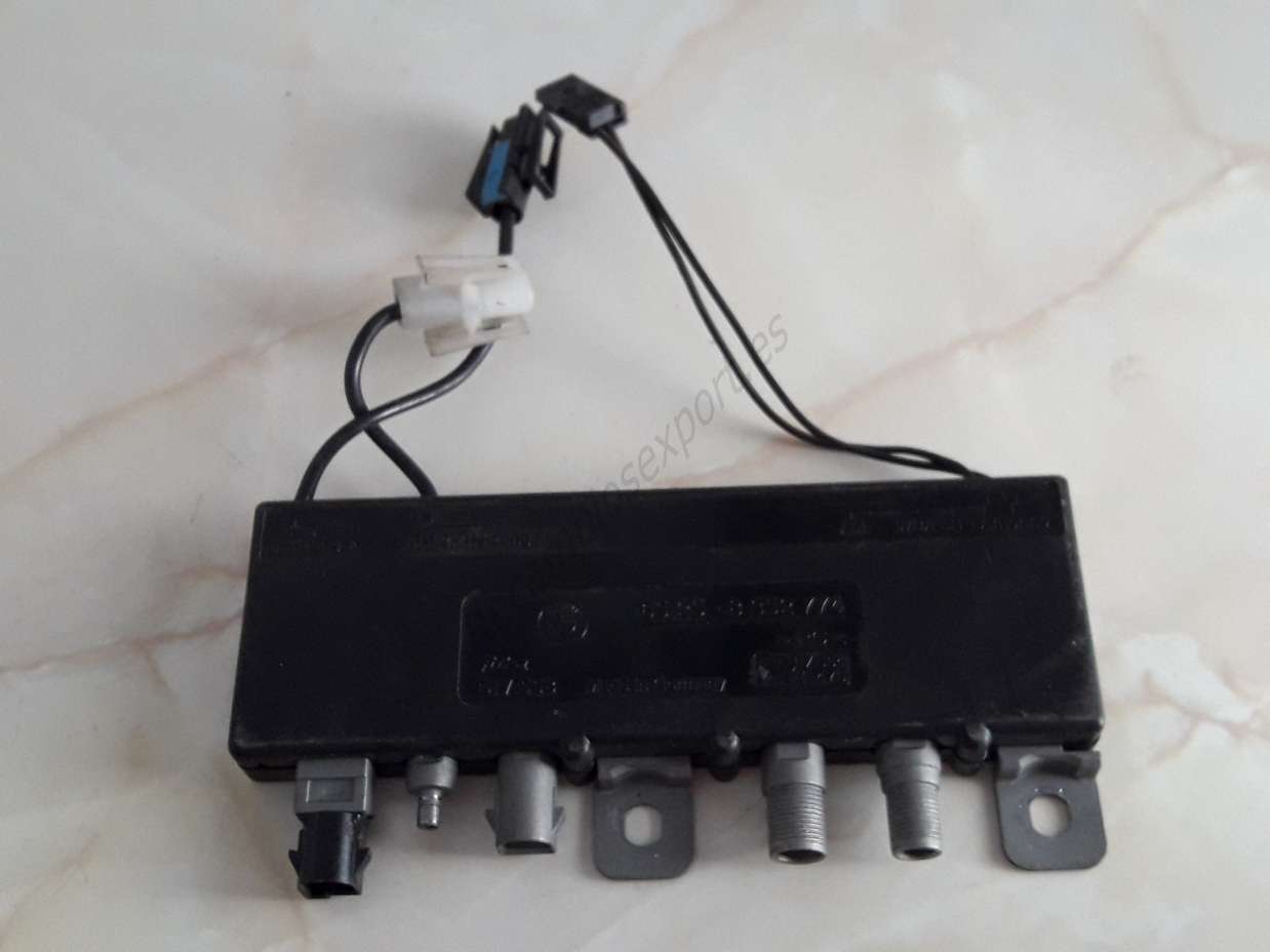 Amplificador de antena BMW E39 E38 65258352774 65.25-8 352 774 - foto 1