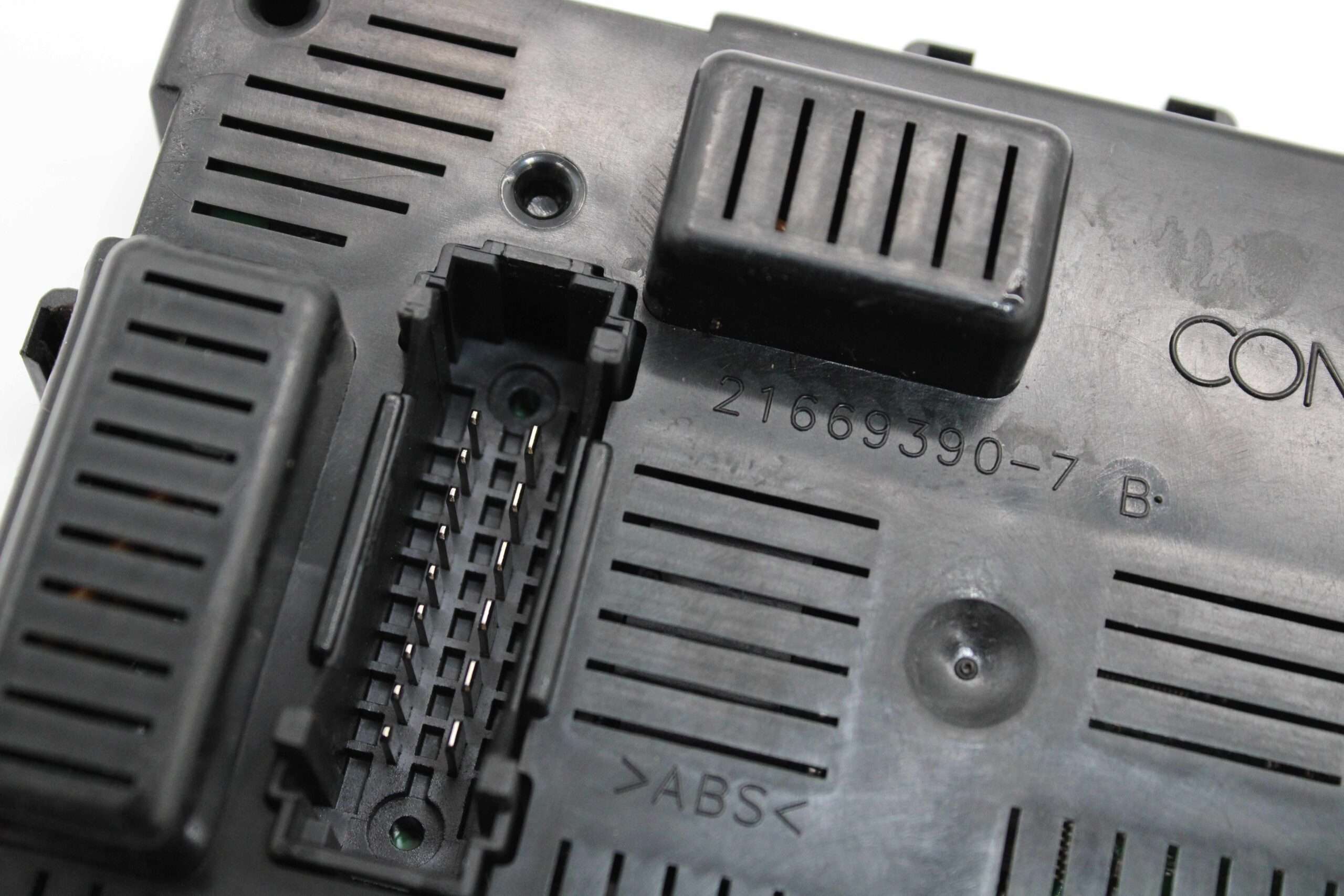 BCM CAJA FUSIBLES NISSAN MICRA 284B2AX620 216762702A 21676270 2A BCML2N - foto 3