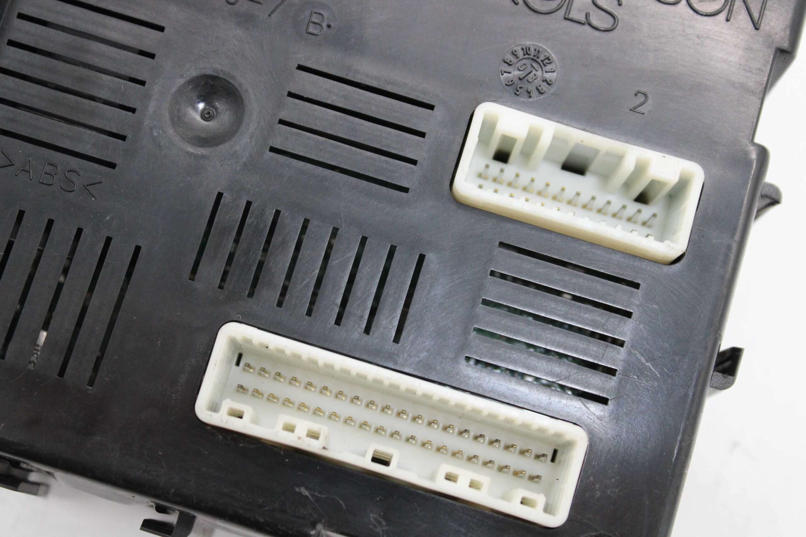 BCM CAJA FUSIBLES NISSAN MICRA 284B2AX620 216762702A 21676270 2A BCML2N - foto 4