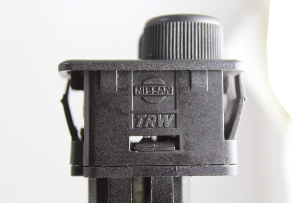 Botonera regulacion de faros Nissan Almera TRW 3896 - foto 3