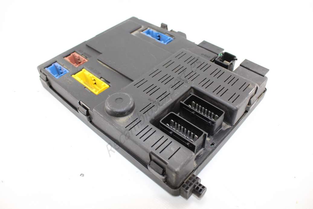Caja de fusibles Grupo PSA Peugeot Citroen 9643493580 96 434 935 80 VALEO 73003213 730 032 13 - foto 1