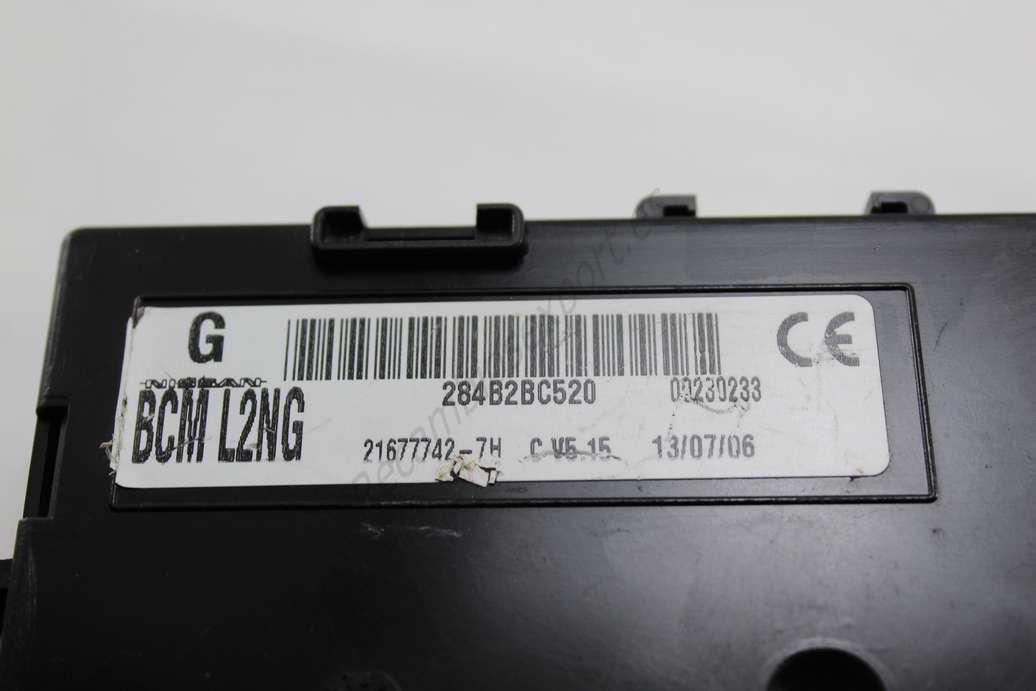Caja de fusibles Nissan Micra K12 284B2BC520 BCML2NG BCM L2NG 21677742-7H G - foto 2