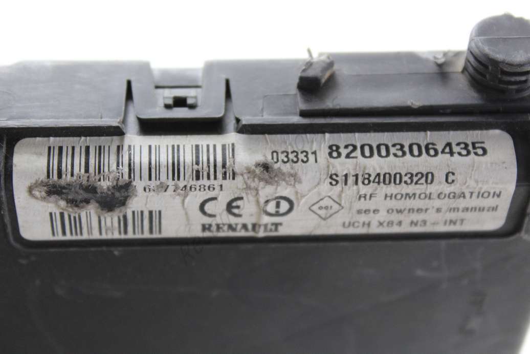 Caja de fusibles Renault Scenic Megane 8200306435 S118400320C S118400320 C - foto 2