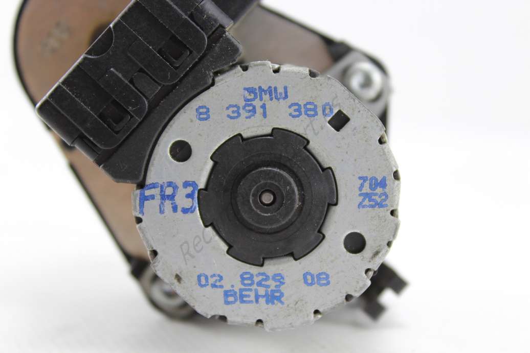 Calentador de aleta BMW E38 8391380 8 391 380 Behr 0282908 02 829 08 - foto 2
