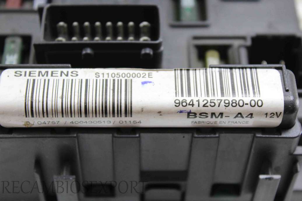 Caja de fusibles Peugeot Citroen 964125798000 9641257980-00 Siemens S110500002E BSM-A4 - foto 2