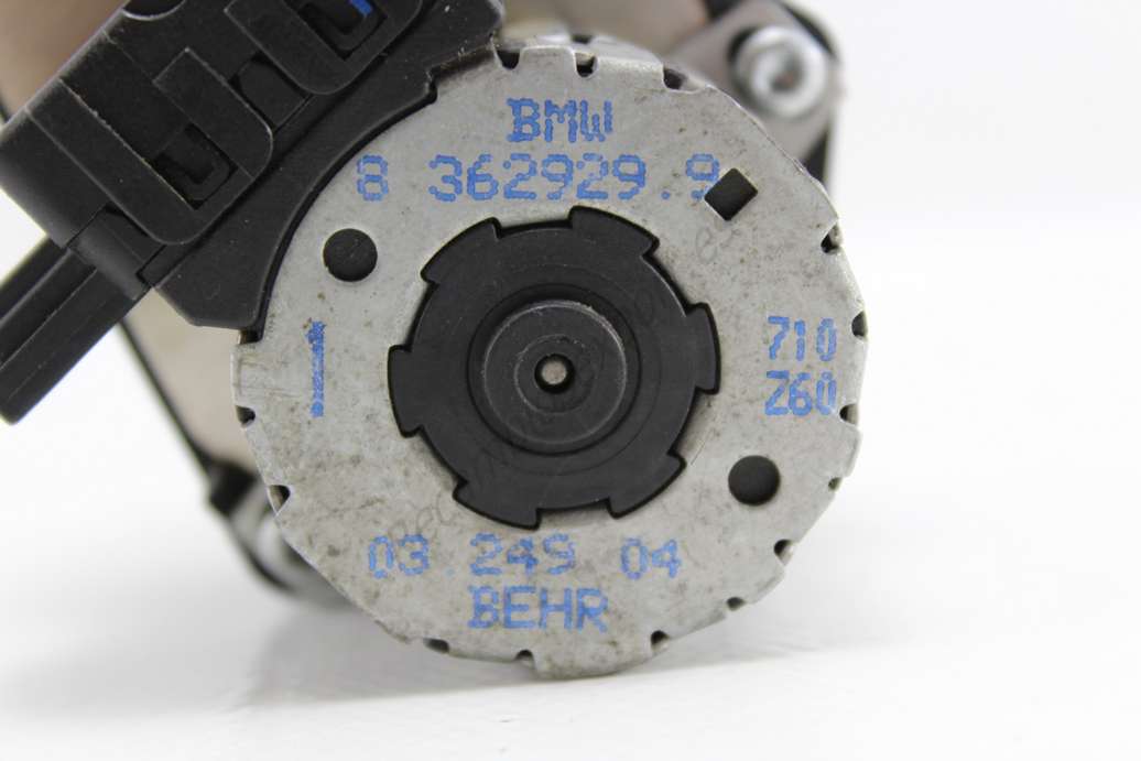 Servomotor de calefacción BMW E36 83629299 8 362929.9 8362929 BEHR 0324904 03 249 04 - foto 1
