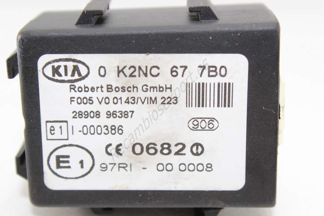 Modulo de inmovilizador Kia Sorento Carens 0K2NC677B0 0 K2NC 67 7B0 Bosch F005V00143 OK2NC677B0 - foto 2