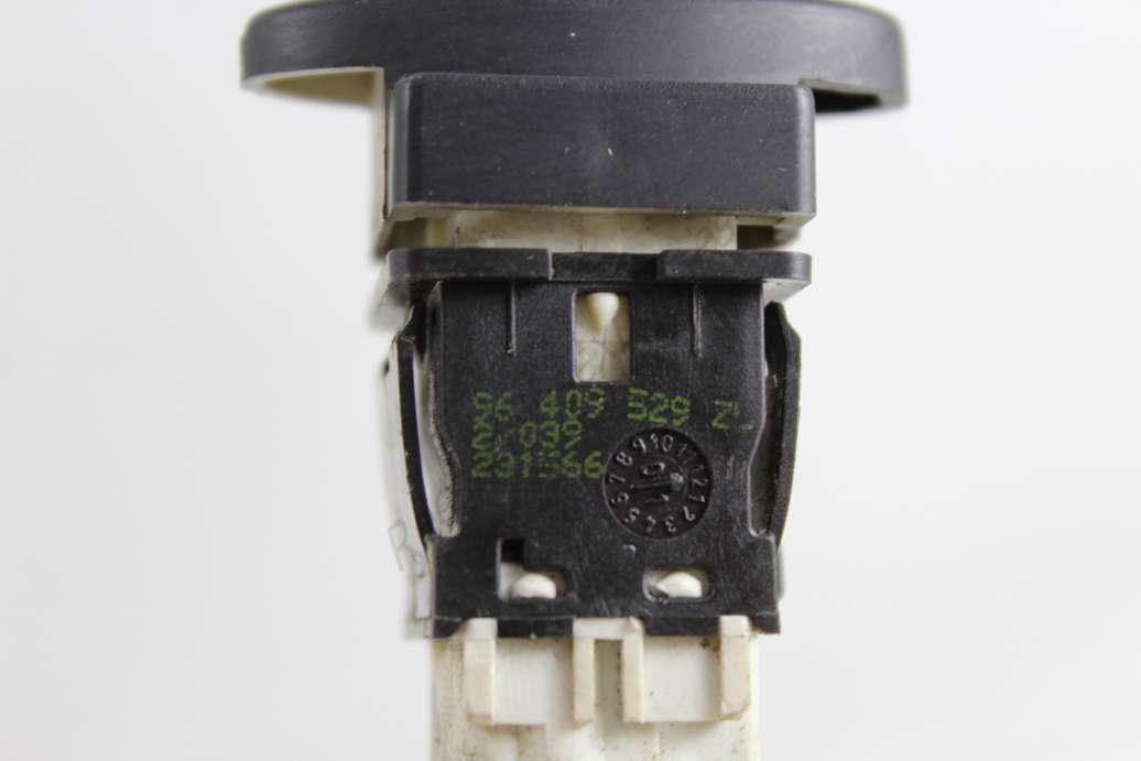 Interruptor de cierre centralizado Citroen C5 96409529ZL 96 409 529 ZL - foto 2