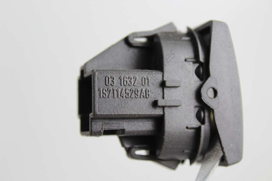 Interruptor de elevalunas Ford Mondeo 1S7T14529AB 03163201 03 1632 01 - foto 2
