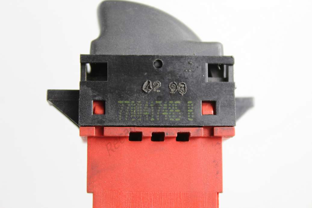 Interruptor de elevalunas  Renault Laguna 7700417485B 7700417485 B - foto 2