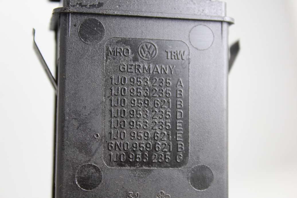 Interruptor de emergencia VW Volkswagen Golf Bora 1J0953235A 1J0 953 235 A 1J0953235B 1J0 953 235 B 1J0959621B 1J0 959 621 B 1J0953235D 1J0 953 235 D 1J0953235E 1J0 953 235 E 1J0959621E 1J0 959 621 - foto 2