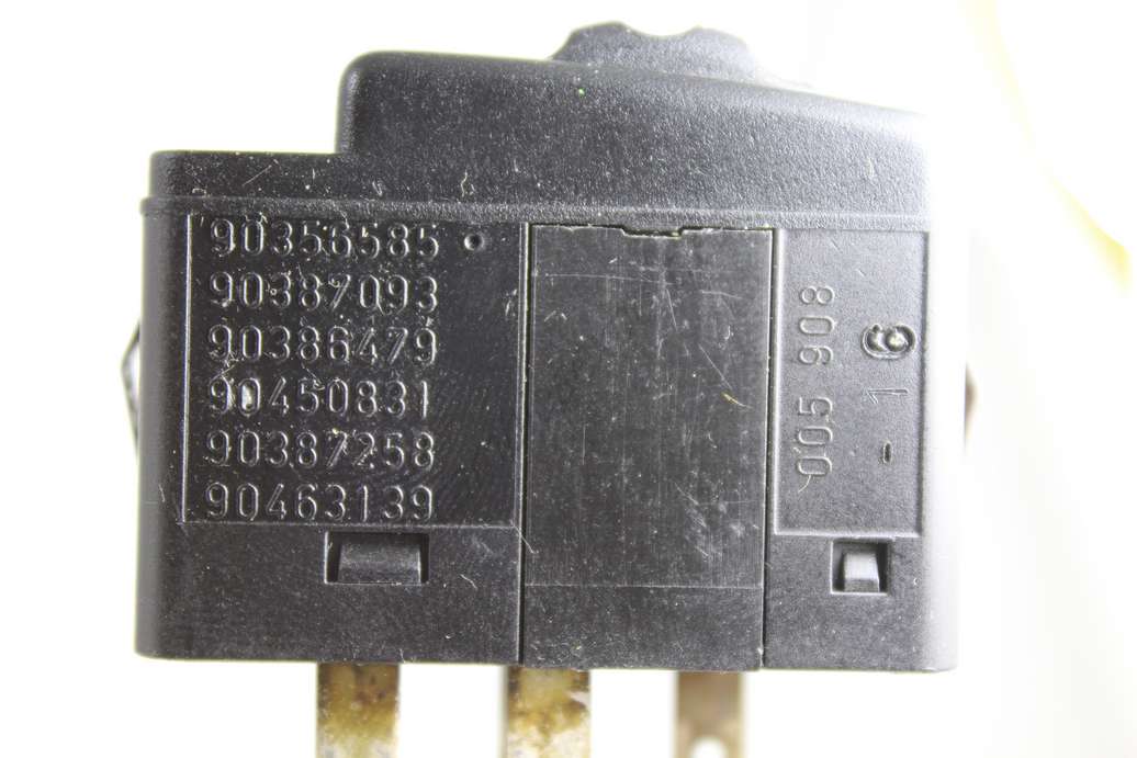 Interruptor de nivelación de faros Opel Astra 90356585 90387093 90386479 90450831 90387258 90463139 - foto 2