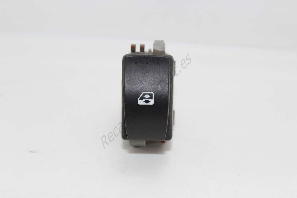 Interruptor elevalunas Renault Megane Scenic 2808201 28082 01 220507A 324722H 3247 22H - foto 1