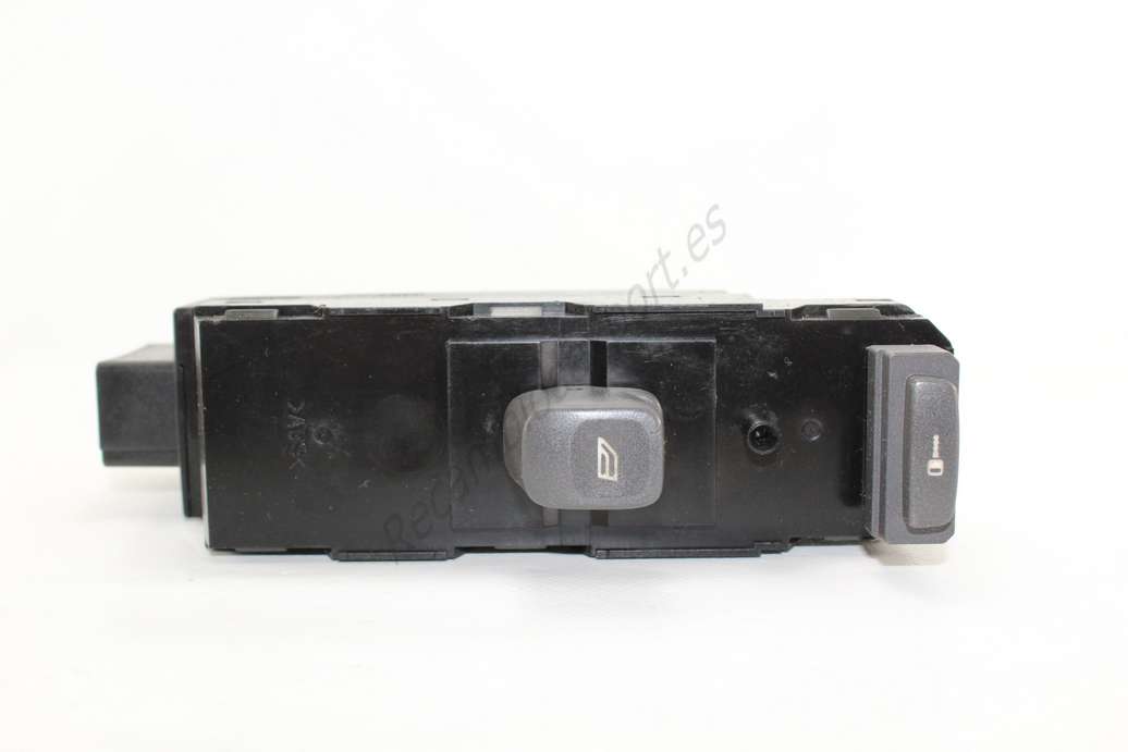 Interruptor elevalunas Volvo V70  XC70 S60 S80 8682950 MP052100068 MP05210-0068 - foto 1