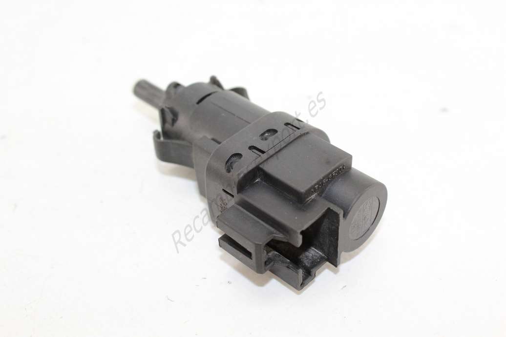 Interruptor luz de freno Ford Mondeo 3M5T13480AC 3M5T-13480-AC - foto 1