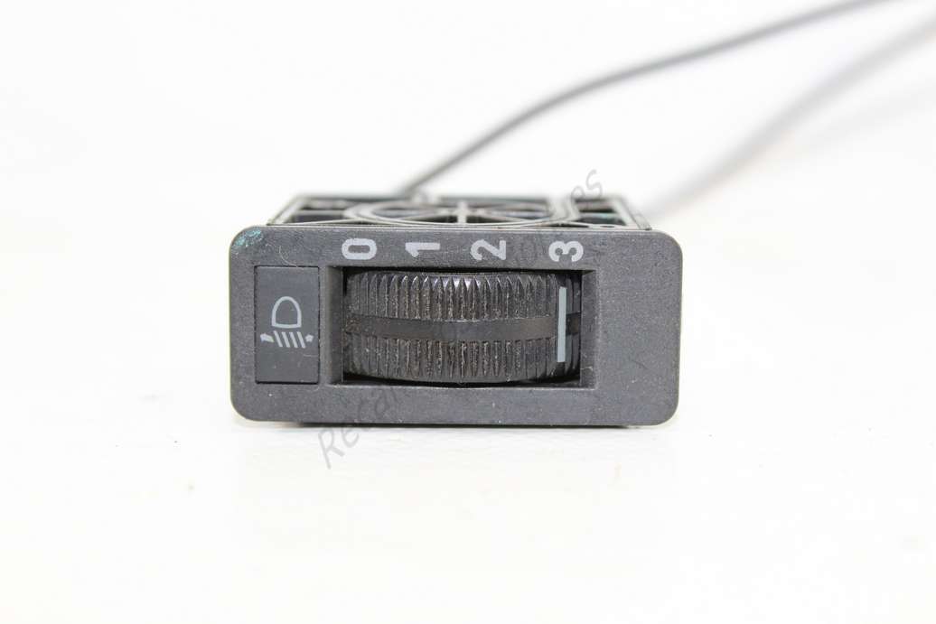 Interruptor regulacion de alcance de los faros Mercedes W126 W116 W123 W201 - foto 1