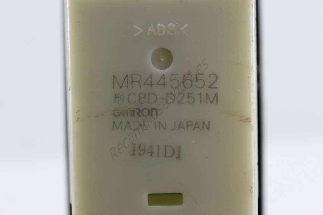 Mando de elevalunas Mitsubishi Montero MR445652 C8DD251M C8D-D251M - foto 2