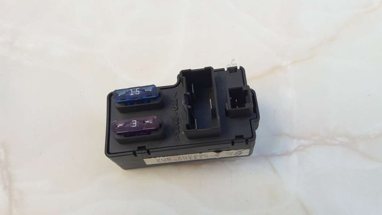Modulo de caja de fusibles Rover 400 YQE102630 YQE 102630 222303111300 - foto 1