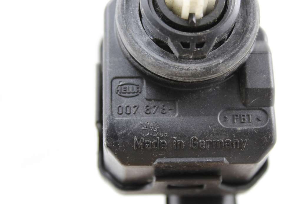 Motor regulacion de los faros Kia Ceed LWR 00787839 007 878 39 HELLA - foto 2
