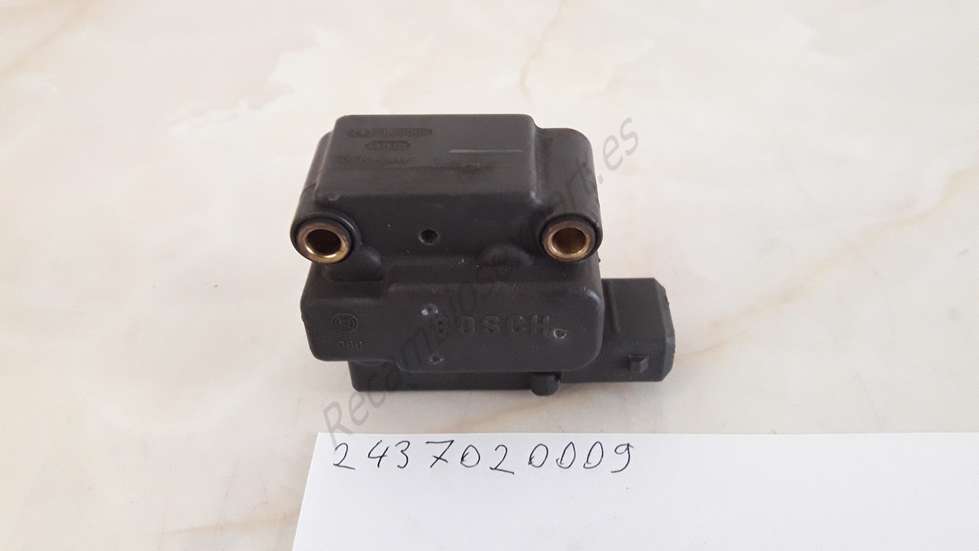 Regulador de presión de combustible VW Audi 2437020009 - foto 1