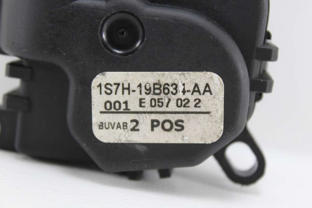 Servomotor de calefaccion Ford Mondeo Fusion Fiesta 1S7H19B634AA 1S7H-19B634-AA - foto 2