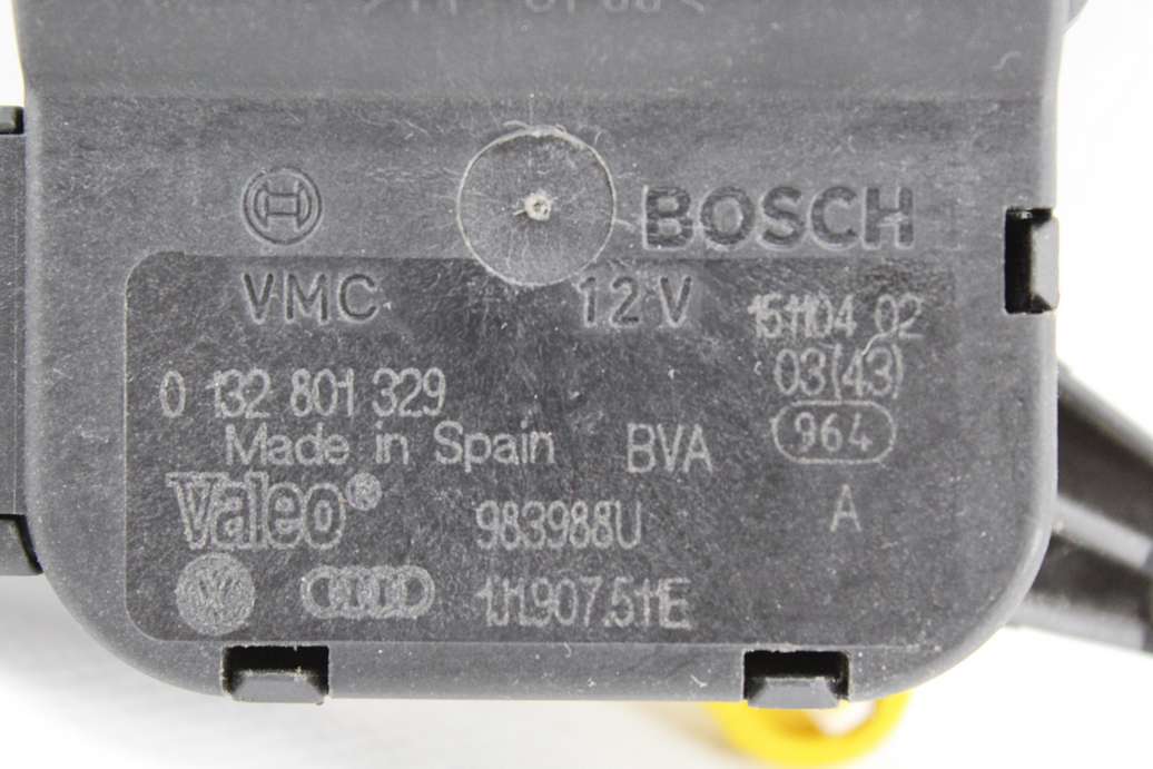 Servomotor de calefacción Volkswagen Audi Seat Skoda 1J1907511E Bosch 0132801329 0 132 801 329 Valeo 983988U - foto 2