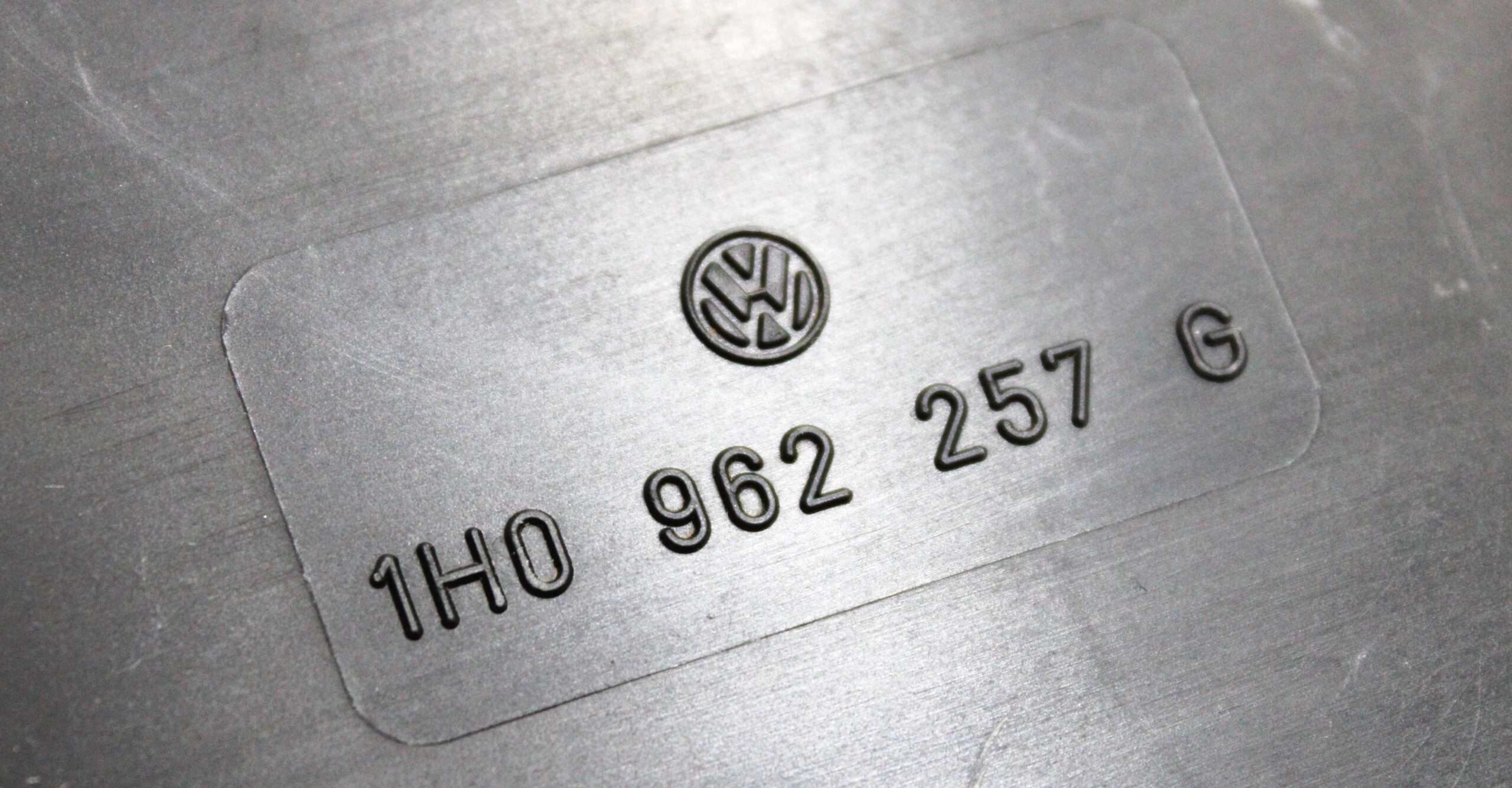 Bomba de Cierre Centralizado Volkswagen Golf 3 Vento - foto 2